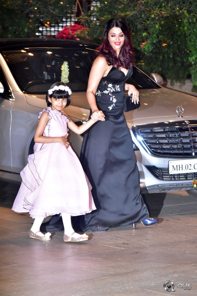 Akash-Ambani-and-Shloka-Mehta-Engagement-Photos